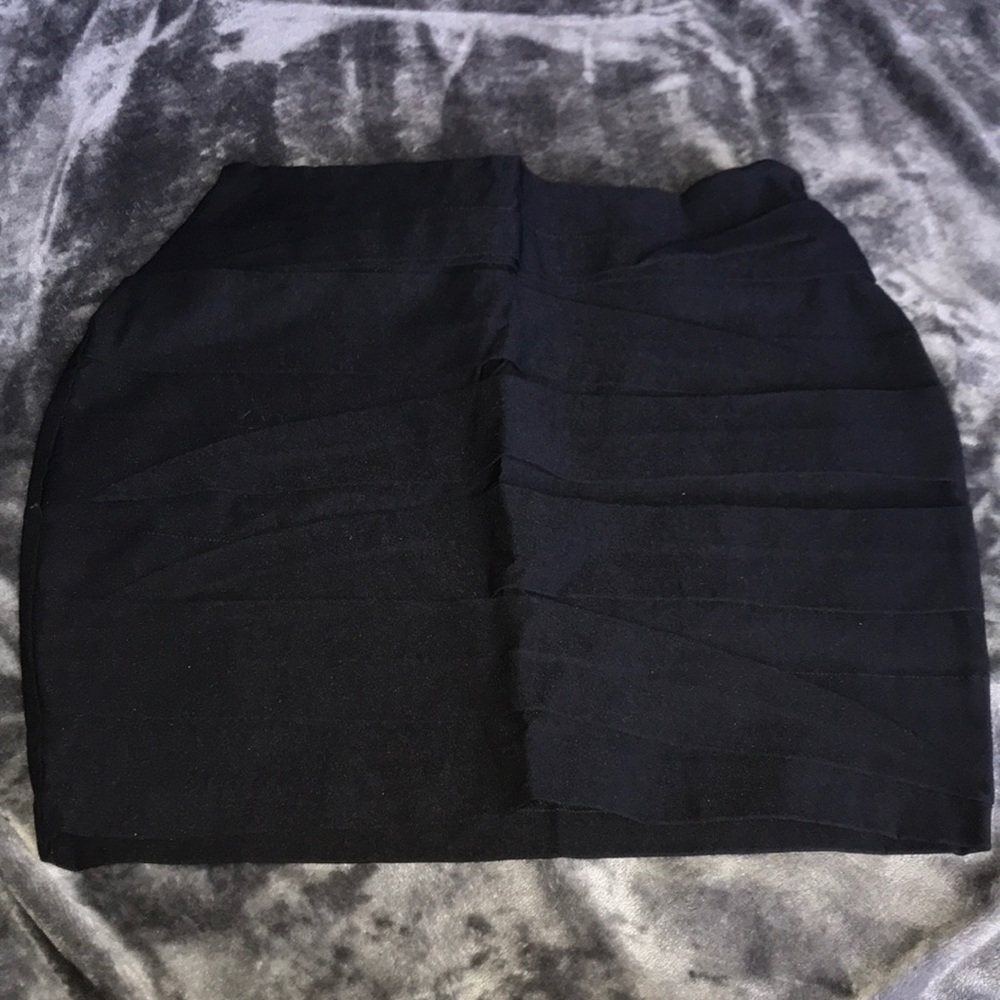 IZ Byer Black Mini Skirt Sz XL